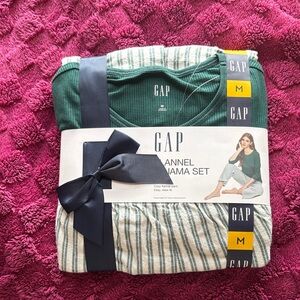 GAP Striped Green and Cream Pajama Set